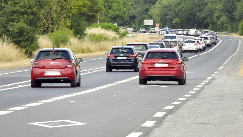 Les aménagements sur le boulevard de la Prairie de Mauves, qui voit circuler 25 000 véhicules par jour, ont été réalisés dans les emprises de voirie existantes © Rodolphe Delaroque. Les aménagements sur le boulevard de la Prairie de Mauves, qui voit circuler 25 000 véhicules par jour, ont été réalisés dans les emprises de voirie existantes © Rodolphe Delaroque.