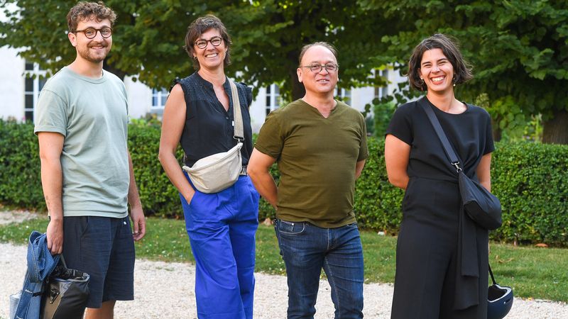 L'équipe de brocanteurs des Insolites viennent d'ouvrir leur boutique (©Thierry Mezerette pour Nantes Métropole) L'équipe de brocanteurs des Insolites viennent d'ouvrir leur boutique (©Thierry Mezerette pour Nantes Métropole)